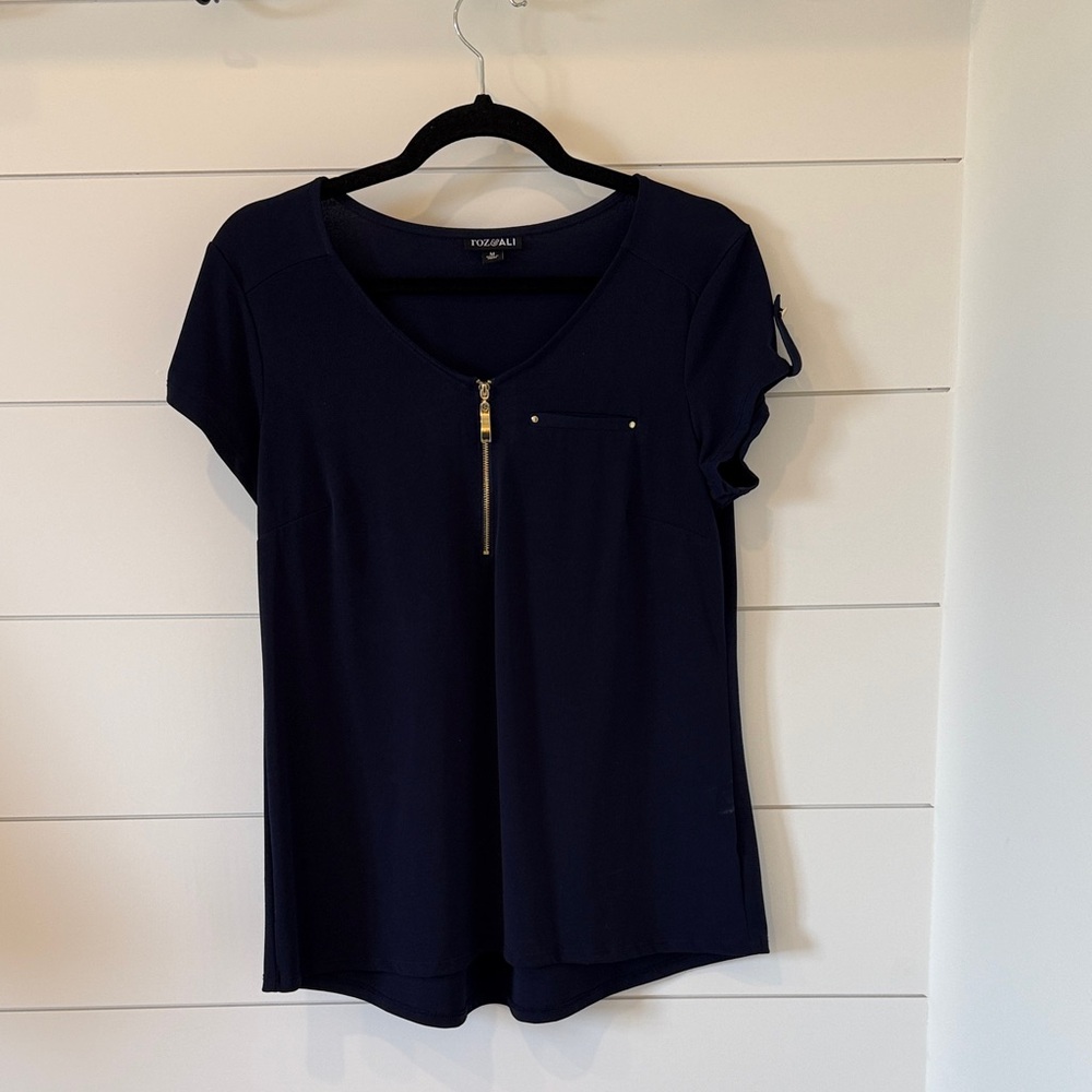 Roz & Ali Navy Short Sleeve Top with Gold Accent